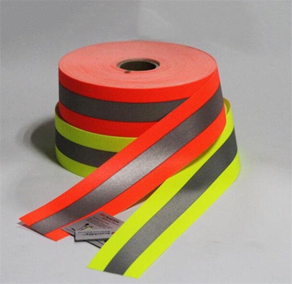 呼伦贝尔反光布户外安全领域的前景解析